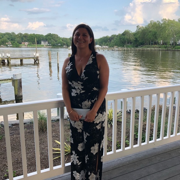 Meet your Posher, Brooke - Picture 3 of 6